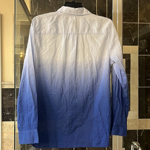 Talbots ombré blue blouse, size M, NWT. - Picture 4 of 6